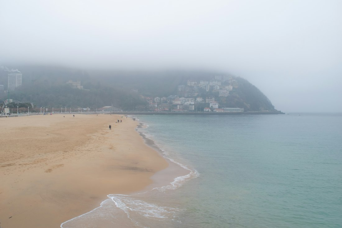 Bahía de La Concha en Donostia-San Sebastián, ciudad de llegada de la Behobia